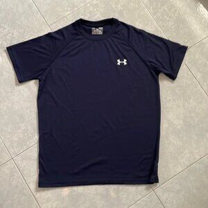 Under Armour heatgear T-shirt. Made of technical fabric